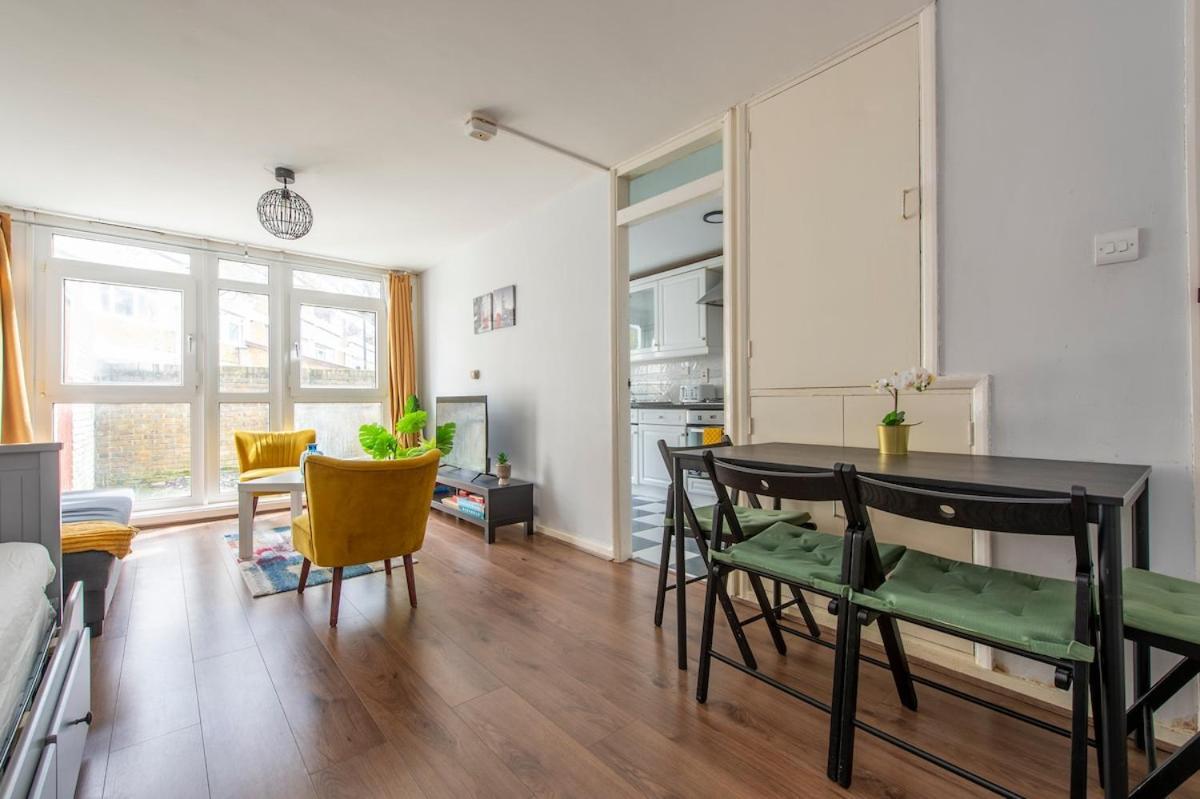 Lovely 2-Bed 20 Mins To Central London Eksteriør billede