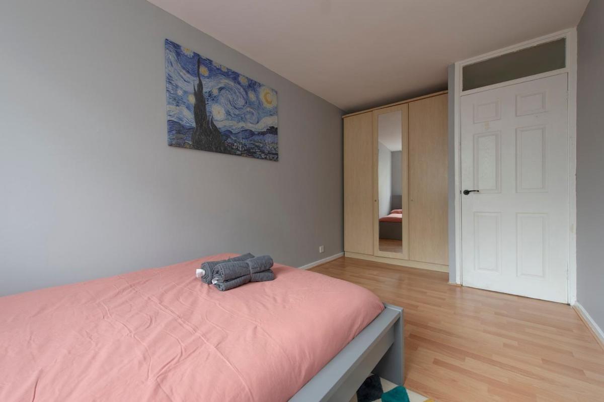 Lovely 2-Bed 20 Mins To Central London Eksteriør billede